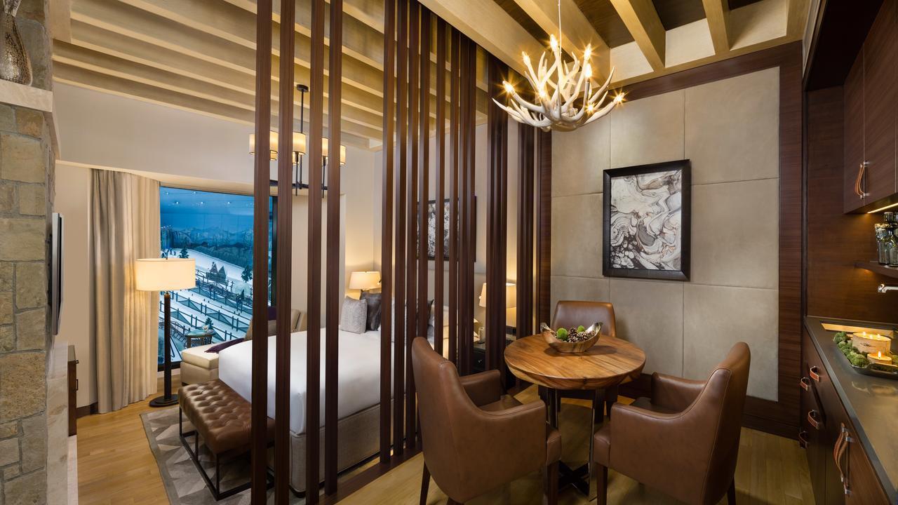Aspen Chalets By Kempinski Hotel Mall Of The Emirates Dubaï Extérieur photo